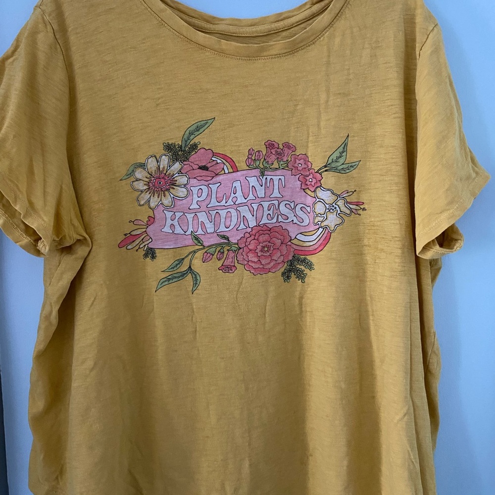 Old Navy Womens XL Plant Kindness Yellow Graphic Tee floral casual relaxed
